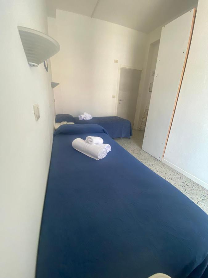 B&B Hotel Lucciola Cattolica Luaran gambar