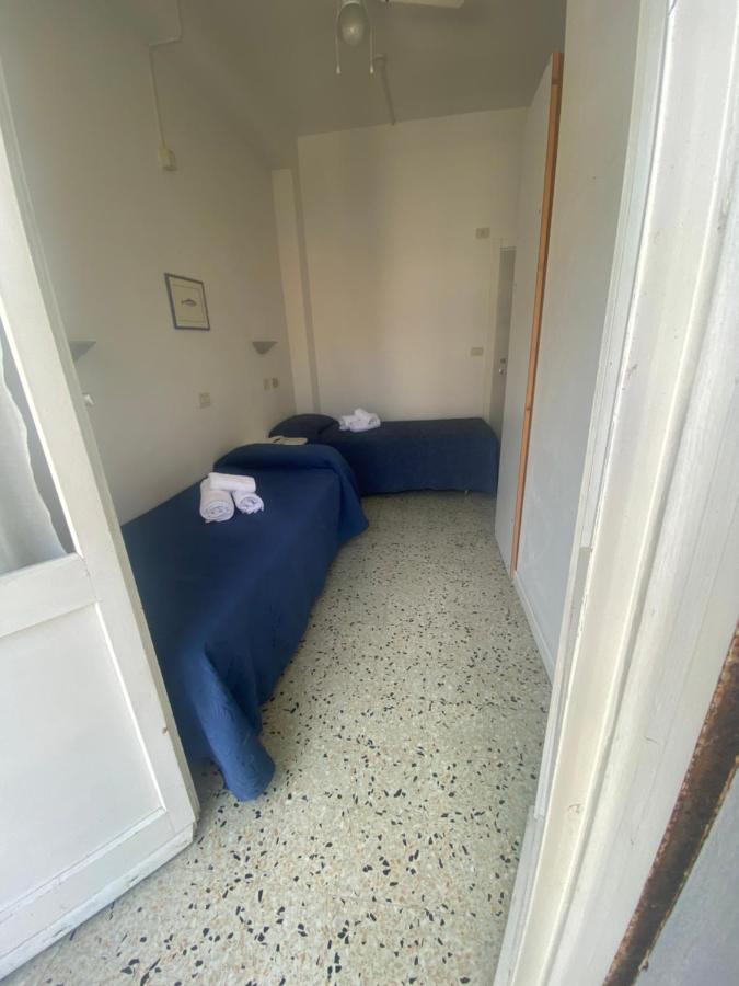 B&B Hotel Lucciola Cattolica Luaran gambar