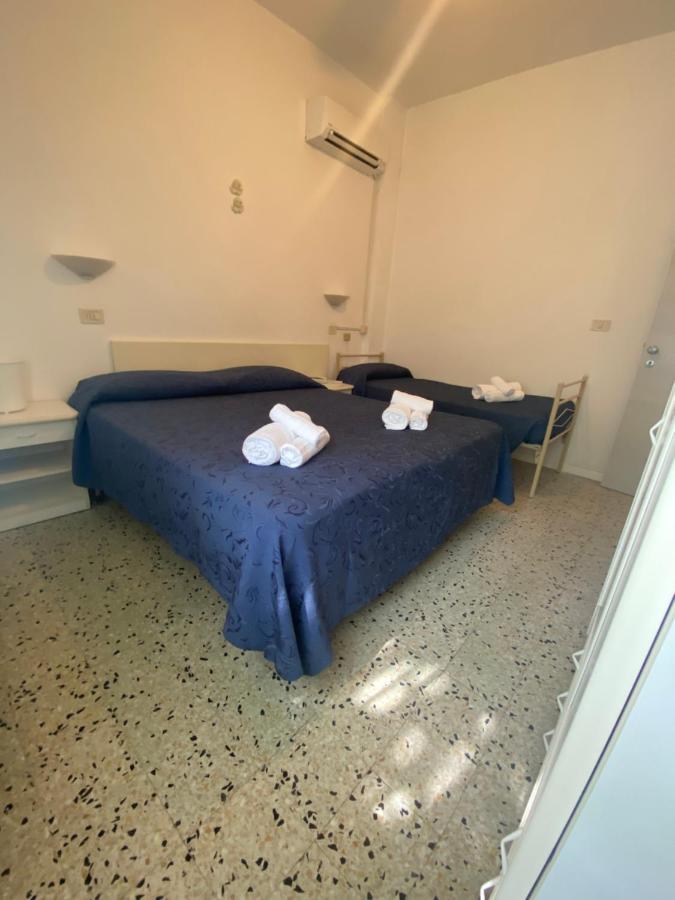 B&B Hotel Lucciola Cattolica Luaran gambar