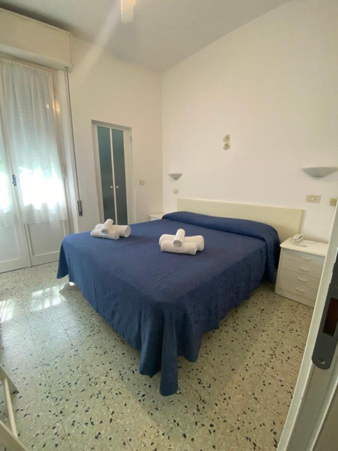B&B Hotel Lucciola Cattolica Luaran gambar