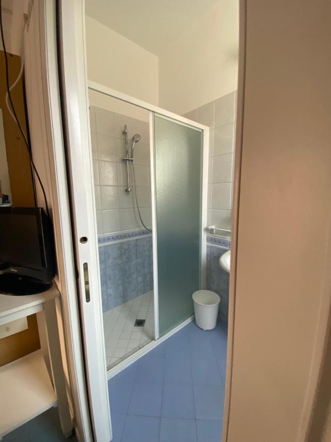 B&B Hotel Lucciola Cattolica Luaran gambar