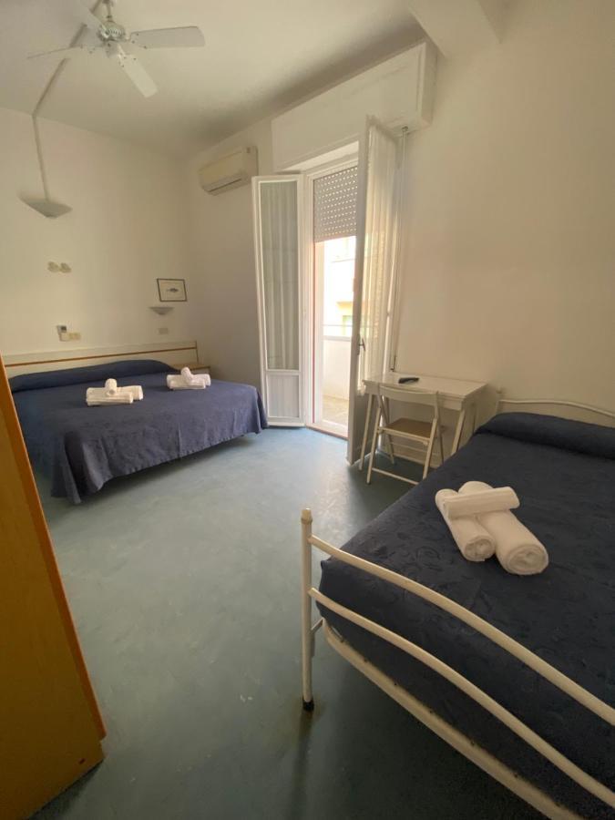 B&B Hotel Lucciola Cattolica Luaran gambar