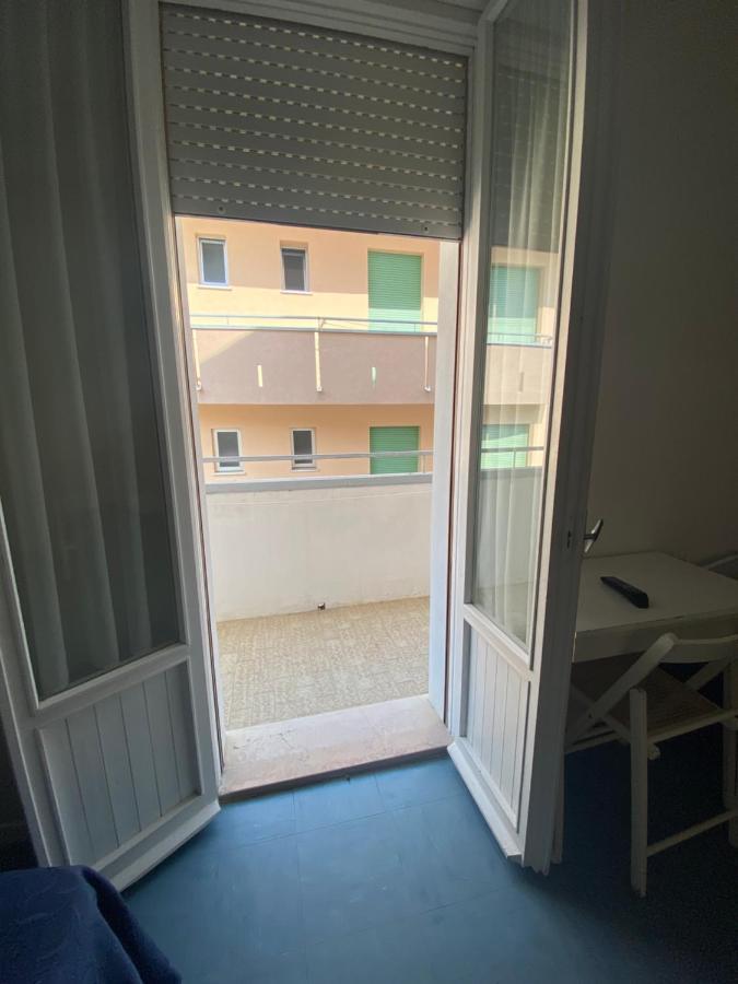 B&B Hotel Lucciola Cattolica Luaran gambar